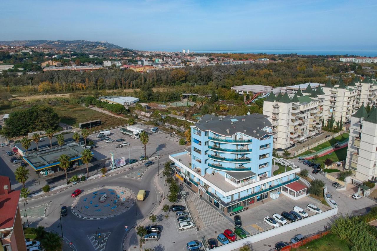 B&B Palazzo Del Toro Montesilvano Marina Eksteriør bilde