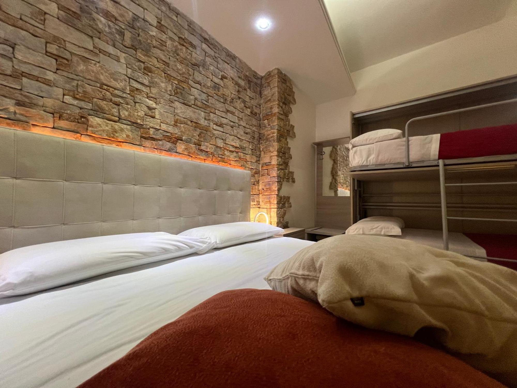 B&B Palazzo Del Toro Montesilvano Marina Eksteriør bilde