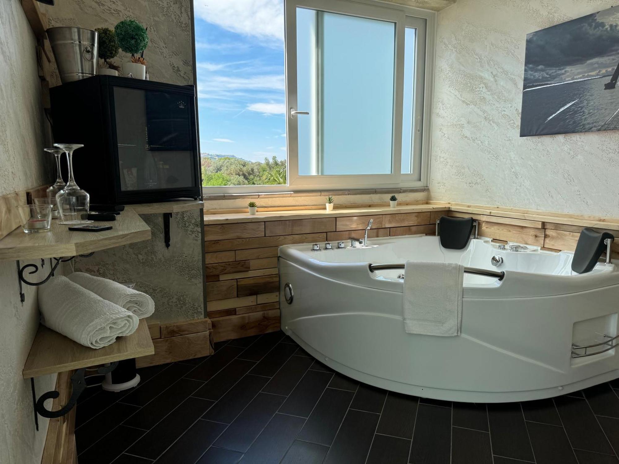 B&B Palazzo Del Toro Montesilvano Marina Eksteriør bilde